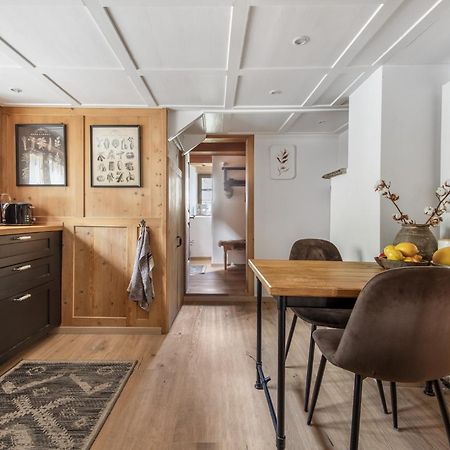 Casa Pasch - Boutique Bed And Breakfast In Cumpadials Sumvitg 외부 사진