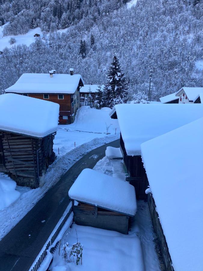 Casa Pasch - Boutique Bed And Breakfast In Cumpadials Sumvitg 외부 사진