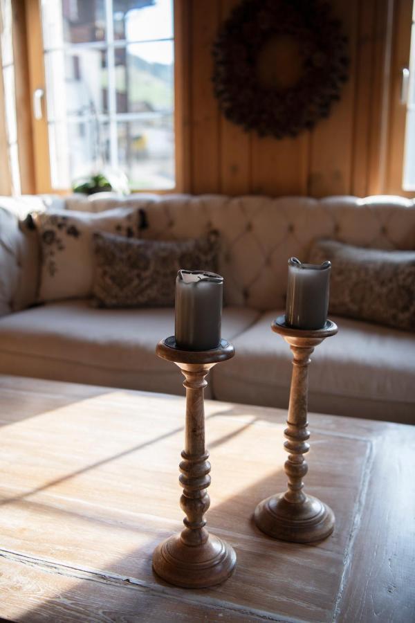 Casa Pasch - Boutique Bed And Breakfast In Cumpadials Sumvitg 외부 사진