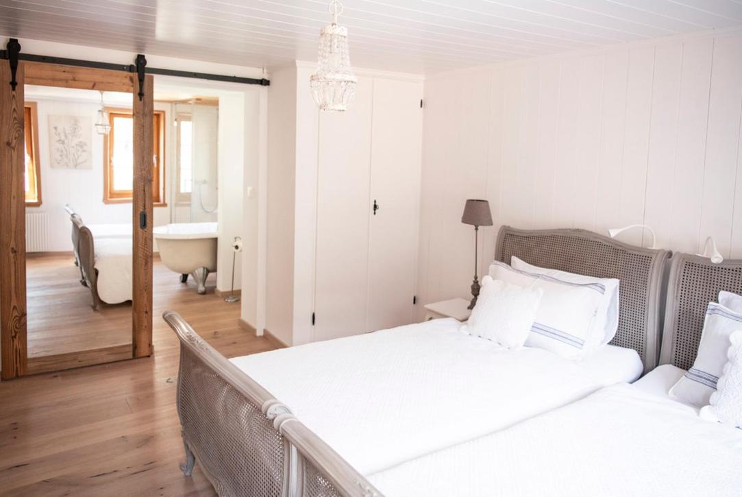 Casa Pasch - Boutique Bed And Breakfast In Cumpadials Sumvitg 외부 사진