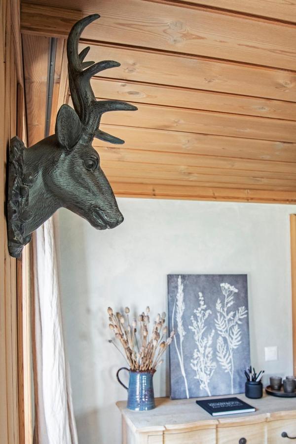 Casa Pasch - Boutique Bed And Breakfast In Cumpadials Sumvitg 외부 사진